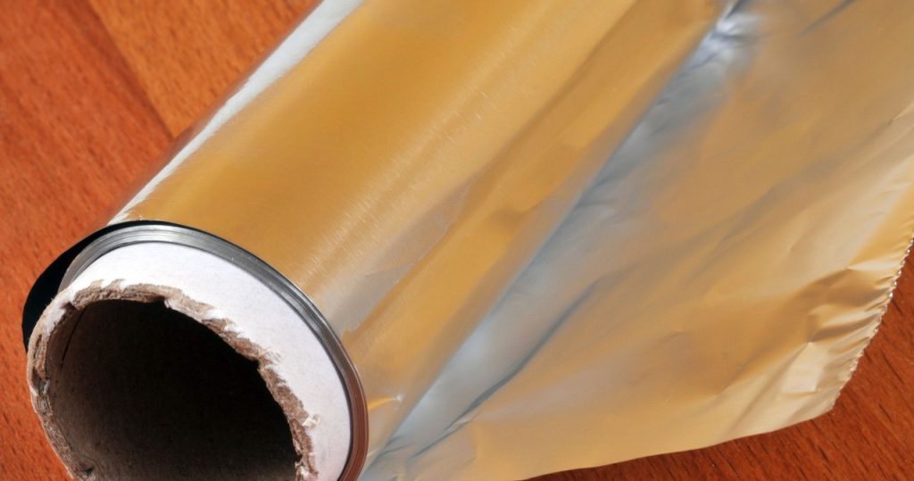 Sandviçleri paketlemek yerine, pencere üzerine yayın. Zahmetli sorun ortadan kalkacak