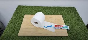 Wie man Mücken zu Hause mit diesem effektiven Toilettenpapiertrick ablehnt, der viral geworden ist.
