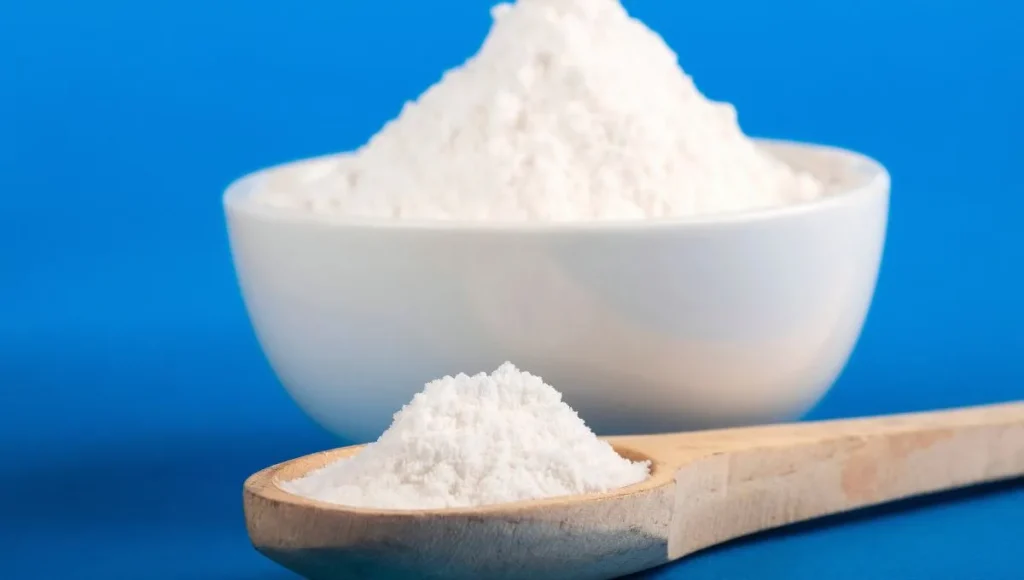 Trick mit Backpulver von Gärtnern, um Pflanzen zu helfen, gesund und stark zu werden