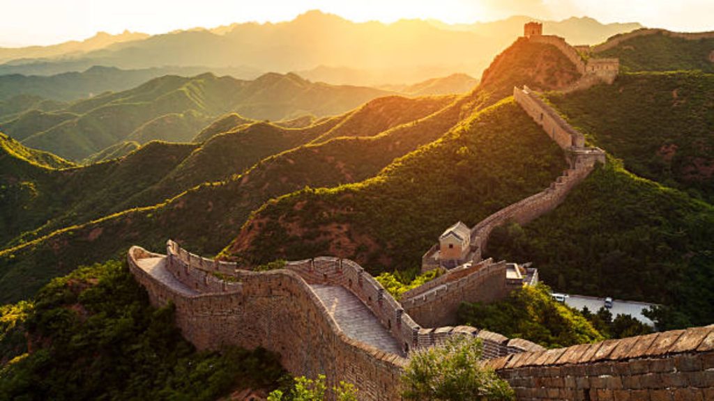 Eine Zeitreise durch die längste Mauer Europas ist möglich: Sie hätten nie gedacht, dass sie in Spanien liegt.