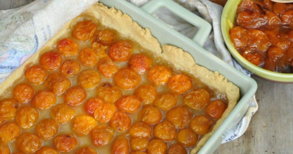 Bu meyve kalbi bir dilim gibi korur. Polonya’da Polonya’da demet var