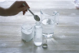 Greifen Ihre Pflanzen in dieser Saison Blattläuse an? Panikieren Sie nicht, ein einfaches Küchenprodukt hilft Ihnen, sie schnell und natürlich loszuwerden.
