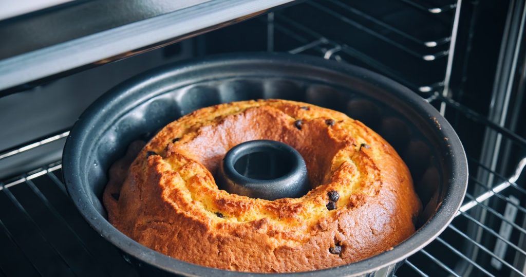 Hamur mu yapıyorsun ve kabartma tozu ile bittin? Sadece soda ile kolayca değiştirebilirsiniz