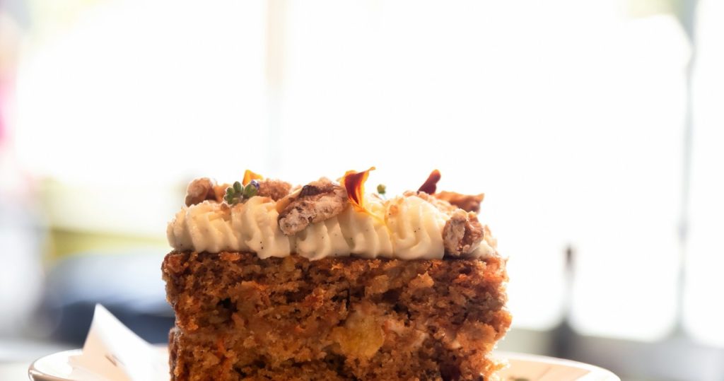 Die Mutter -In -Laute backt diesen Kuchen im ganzen Herbst. Es verschwindet bis zum letzten Krümel